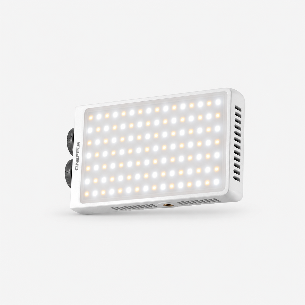 CINEPEER CM25 videolamp aanzicht 2