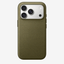 Merkloos geweven hoesje voor iPhone 18 Pro in Olijfgroen, achteraanzicht, zonder logo, achtergrond #F5F5F5